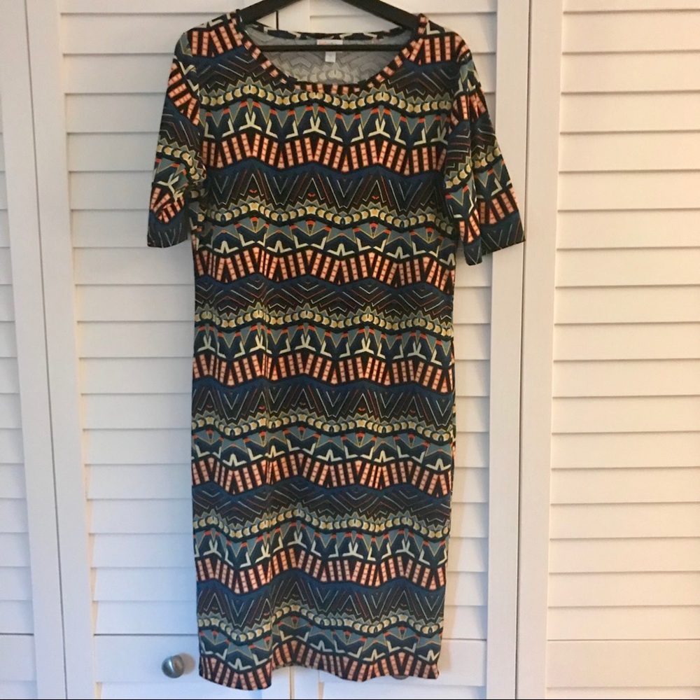 *SOLD* EUC LuLaRoe Julia Dress